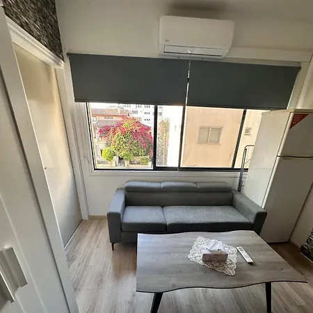 Modern Beachside Gem Apartament