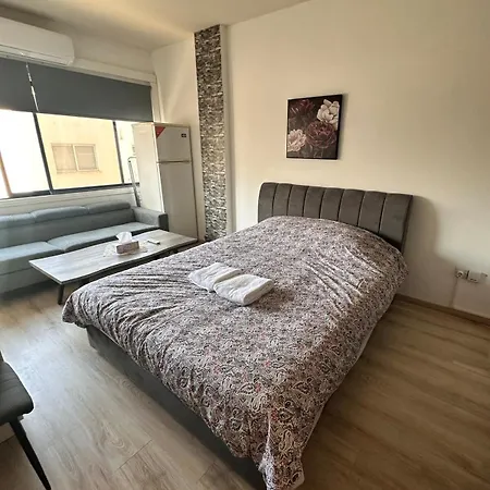 Modern Beachside Gem * Larnaca